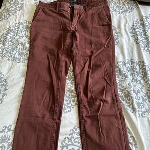 Banana Republic Burgundy and red straight leg chino pants. Soft and stretchy!